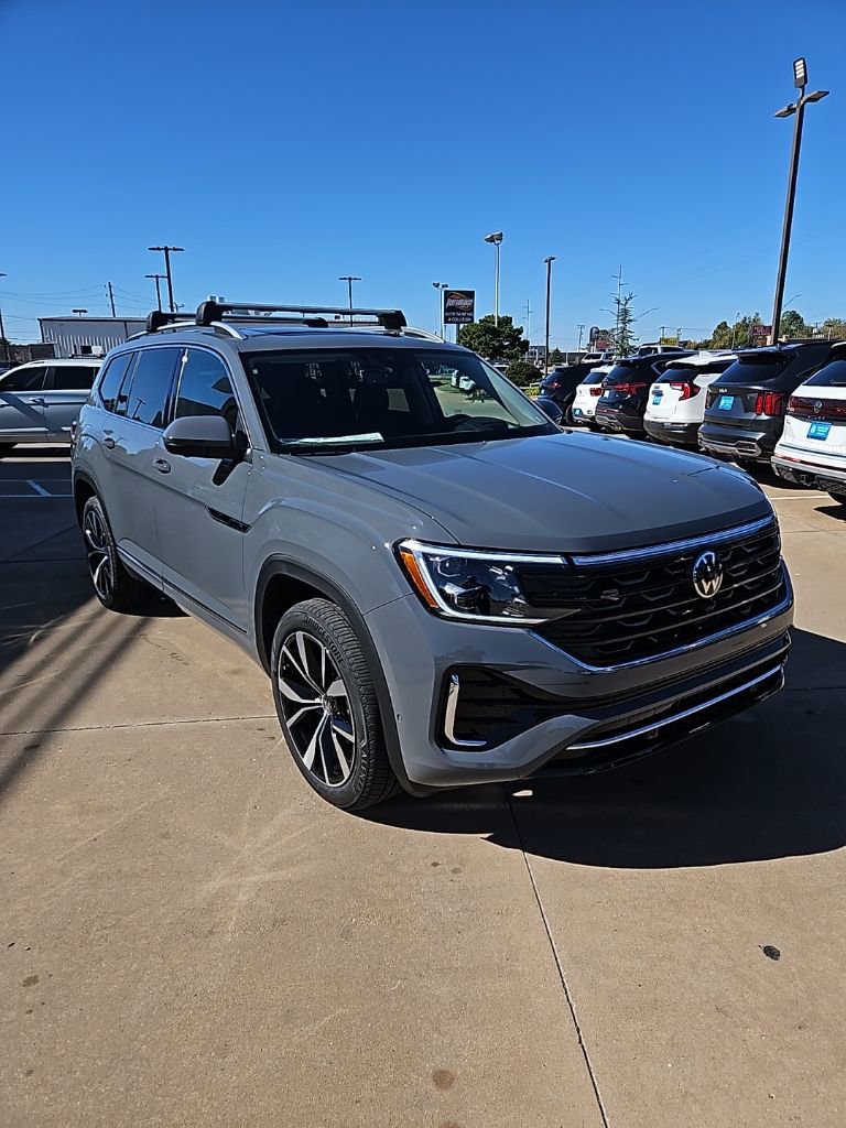 New 2026 Volkswagen Atlas SEL Premium R-Line AWD/4WD image 3