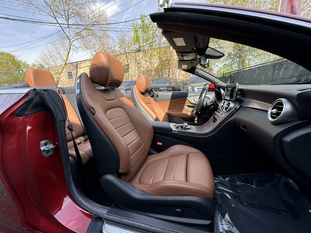 Used 2019 Mercedes-Benz C 300 4MATIC Cabriolet image 17