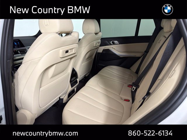Used 2022 BMW X5 xDrive40i w/ Premium Package AWD/4WD image 13