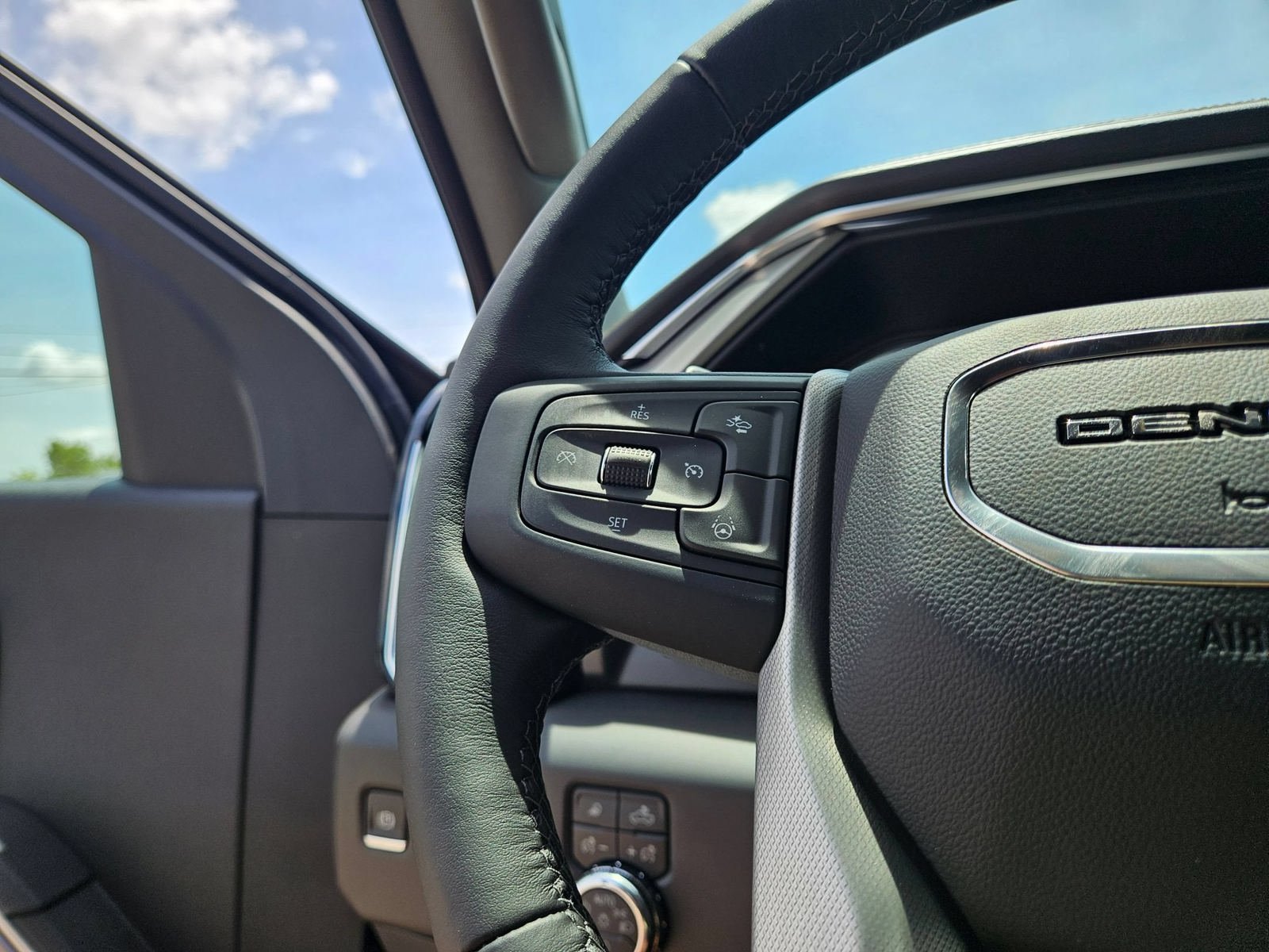 New 2026 GMC Sierra 1500 Denali AWD/4WD image 12
