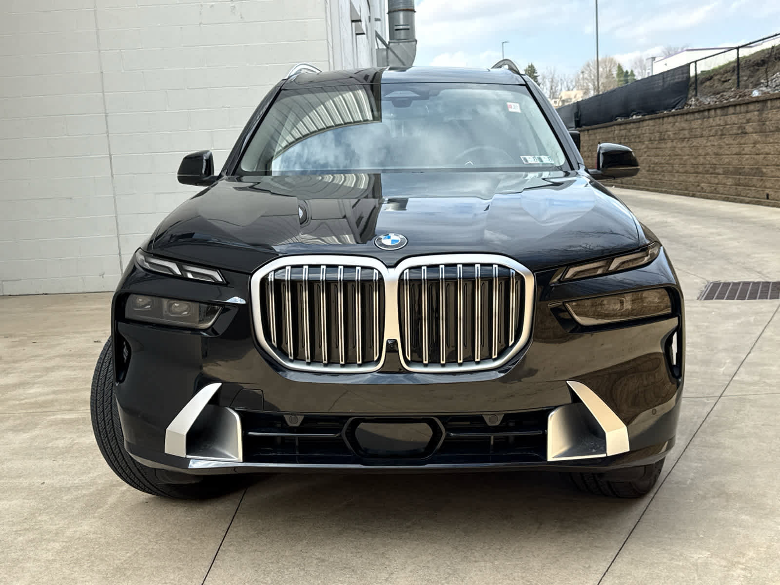 Certified 2026 BMW X7 xDrive40i image 2