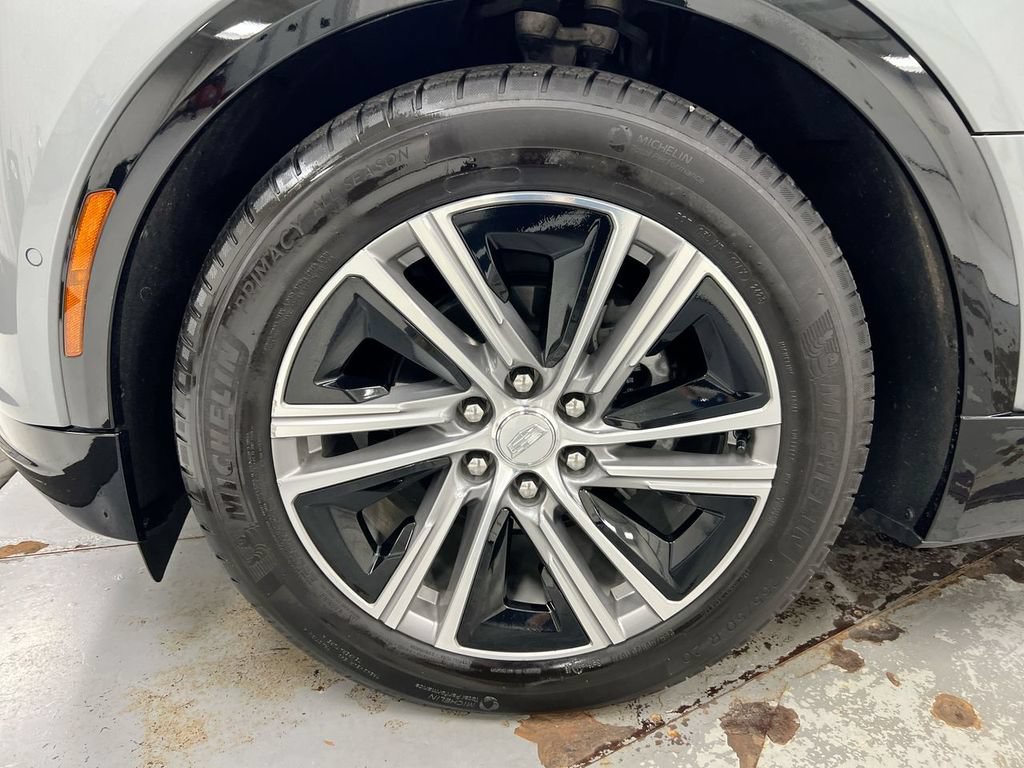 Used 2024 Cadillac Lyriq Luxury w/ LPO, Floor Liner Package RWD image 28