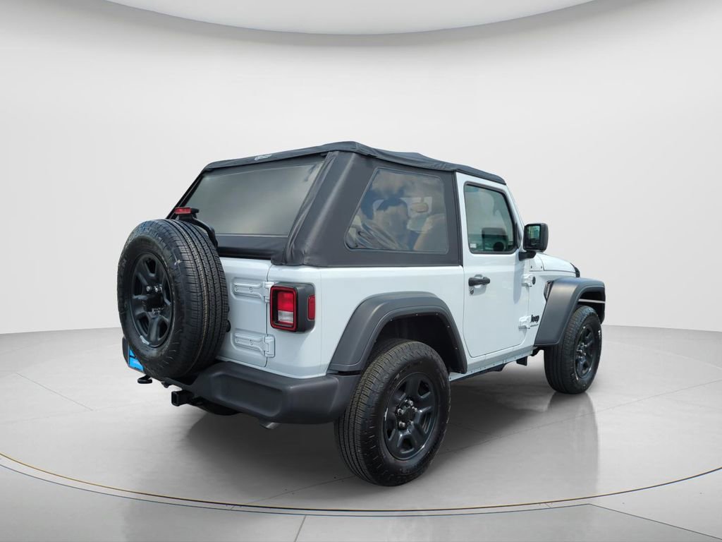 Used 2025 Jeep Wrangler Sport image 4