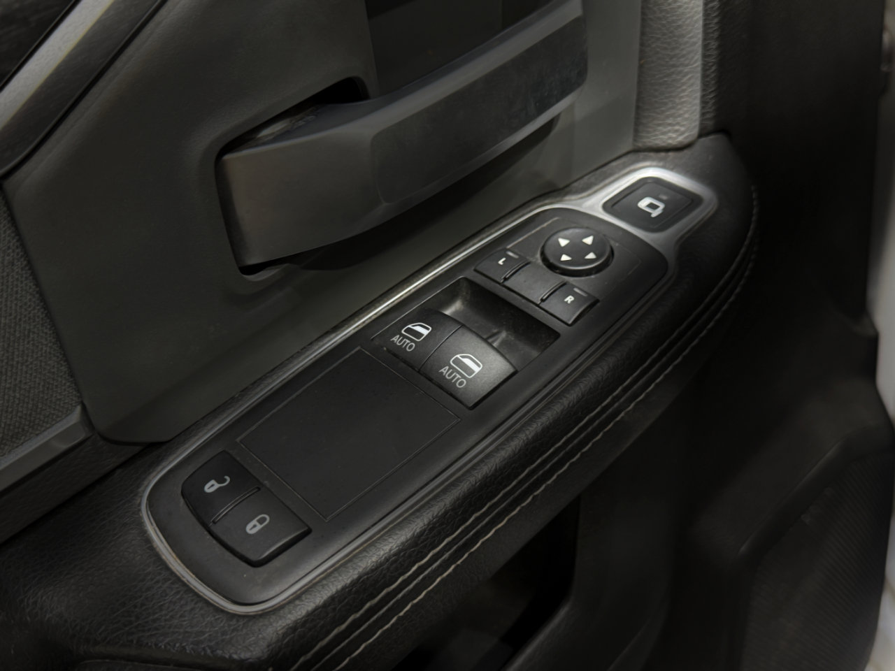 Used 2023 RAM 3500 SLT w/ Quick Order Package 2YG SLT image 12