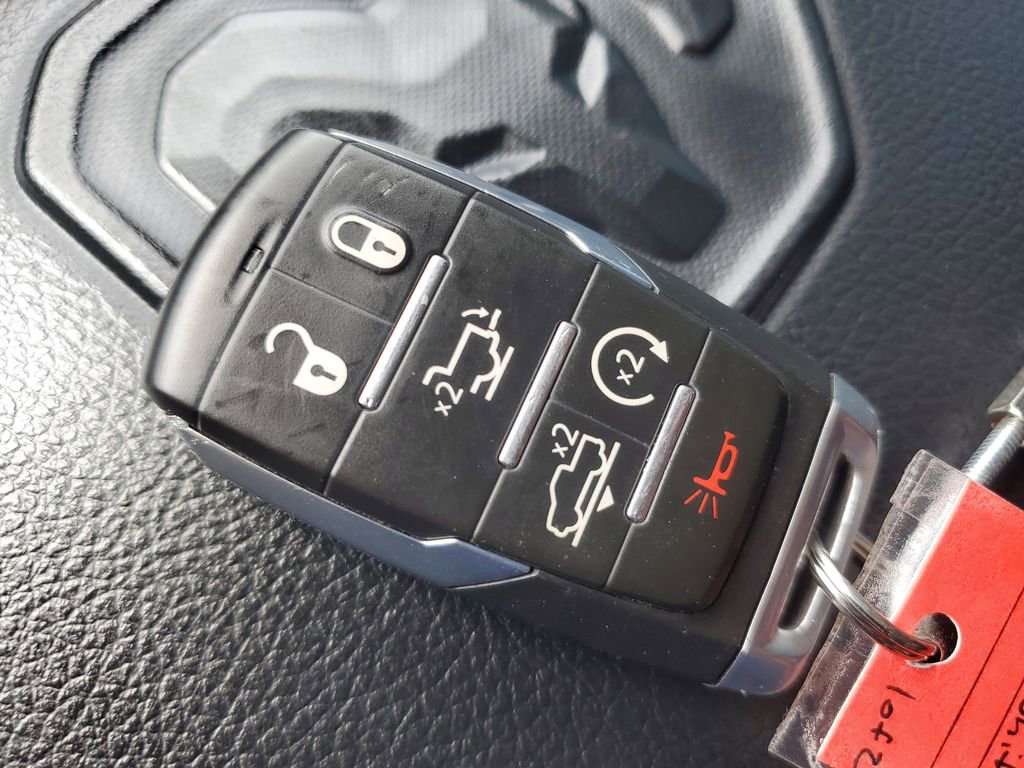 Used 2022 RAM 1500 Laramie AWD/4WD image 23