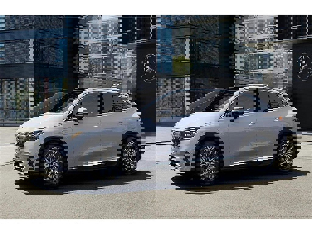 New 2025 Mercedes-Benz EQE 350+ 4MATIC SUV image 37