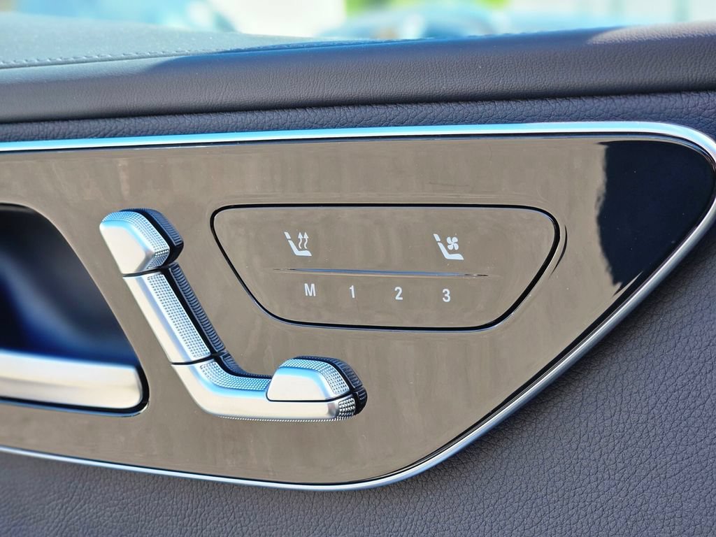 New 2026 Mercedes-Benz C 300 4MATIC Sedan image 16
