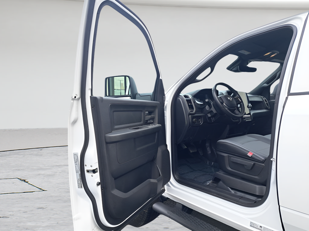 New 2026 RAM 3500 Tradesman AWD/4WD image 9