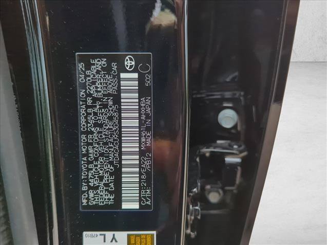 Certified 2025 Toyota Prius Plug-In Hybrid w/ Limited Premium Package FWD image 18