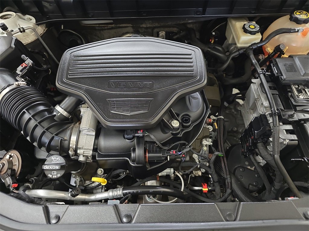 Used 2018 Cadillac XT5 Luxury image 32