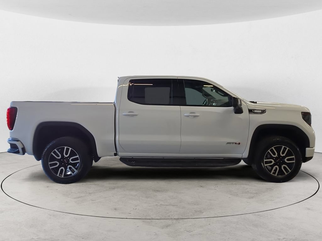 Certified 2025 GMC Sierra 1500 AT4 w/ Technology Package AWD/4WD image 4
