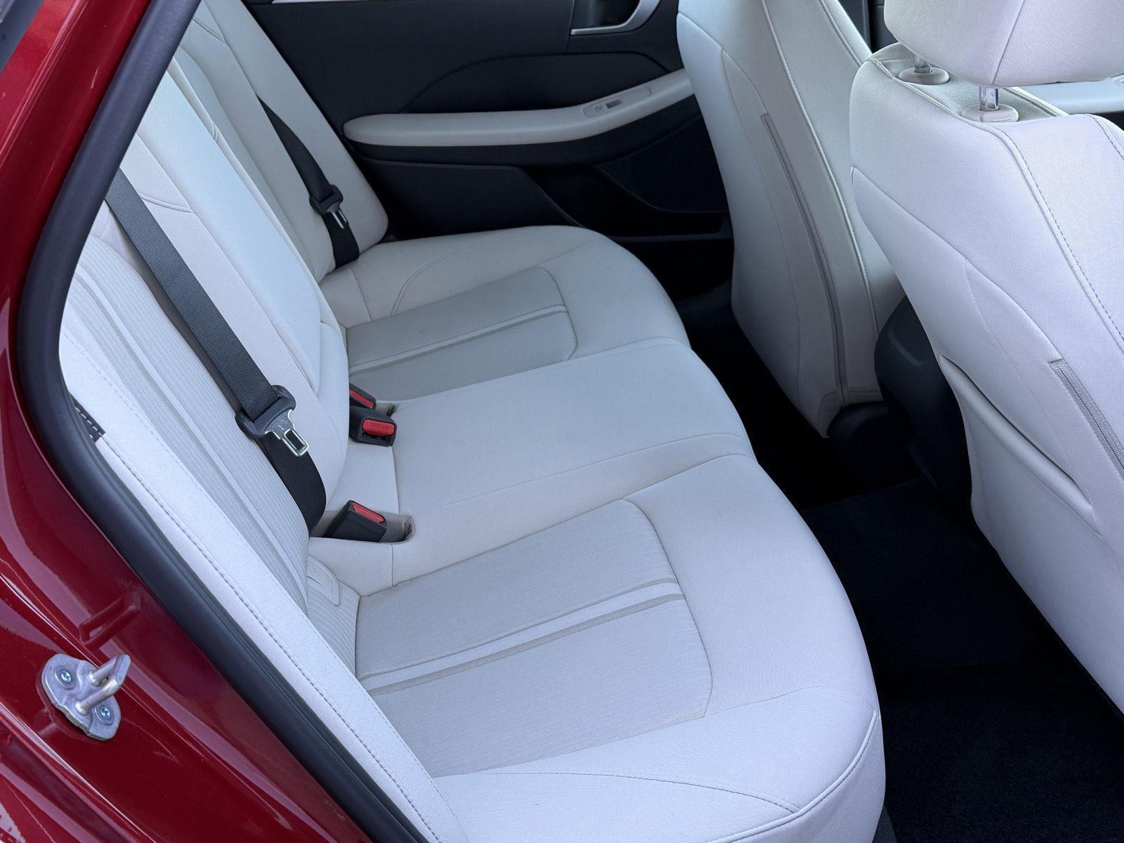 Certified 2024 Hyundai Sonata SEL w/ Convenience Package image 27