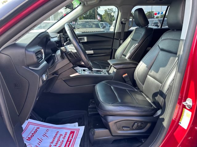Certified 2020 Ford Explorer XLT w/ Equipment Group 202A AWD/4WD image 12