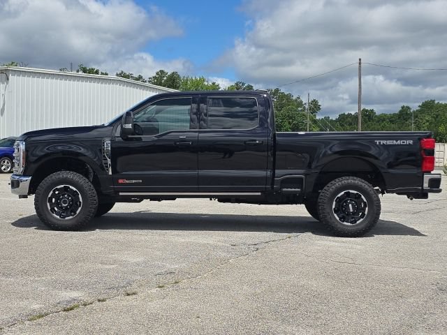 Used 2025 Ford F250 Lariat w/ Lariat Ultimate Package AWD/4WD image 2