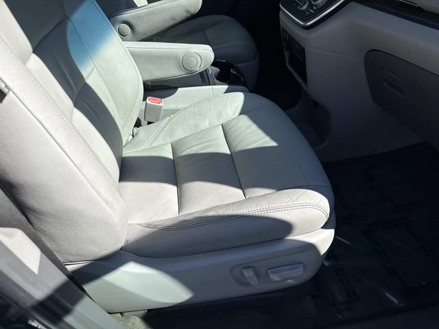 Used 2016 Toyota Sienna XLE w/ XLE Navigation Package FWD image 10