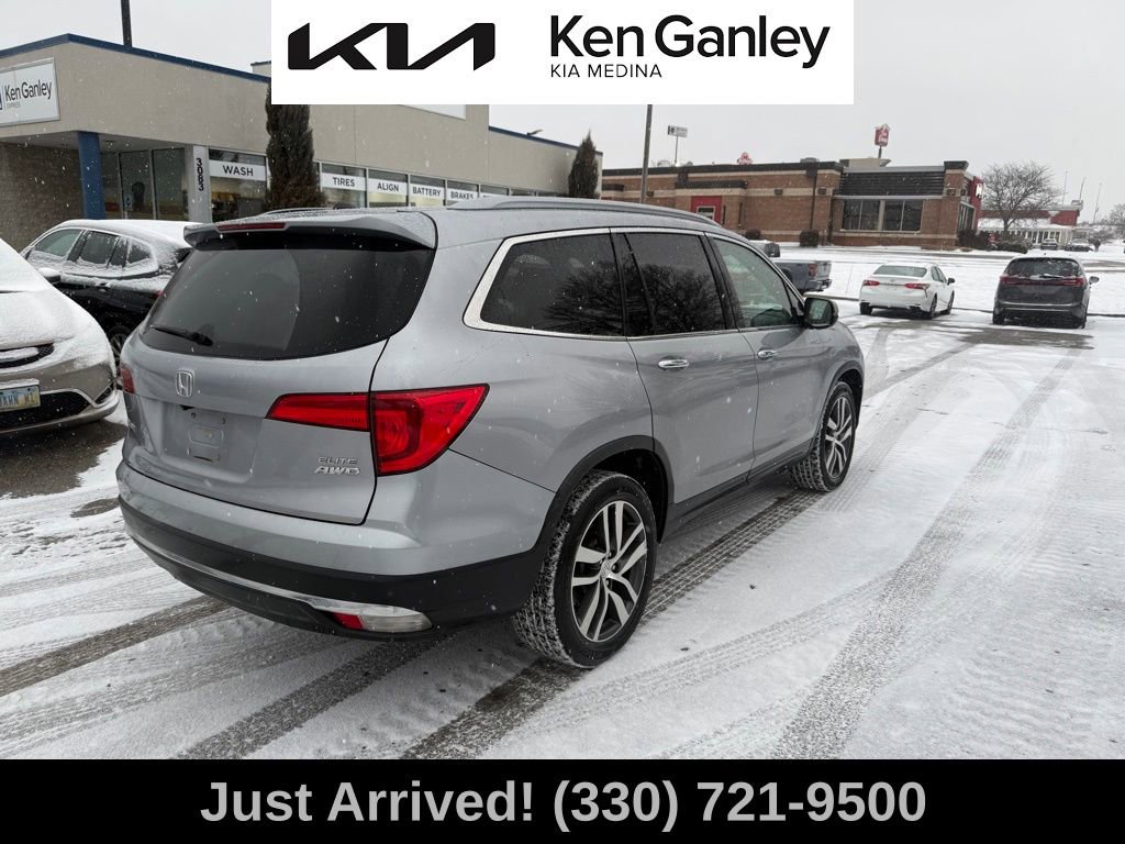 Used 2017 Honda Pilot Elite image 5