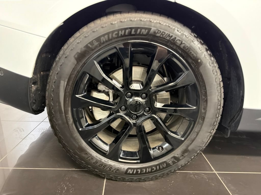 Used 2024 Land Rover Range Rover Sport SE AWD/4WD image 7