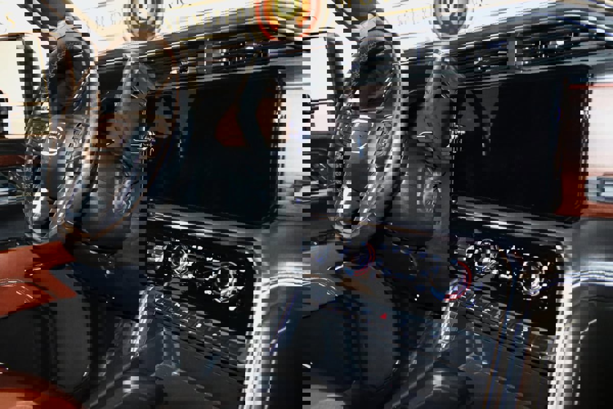 Used 2024 GMC Sierra 3500 Denali Ultimate image 81