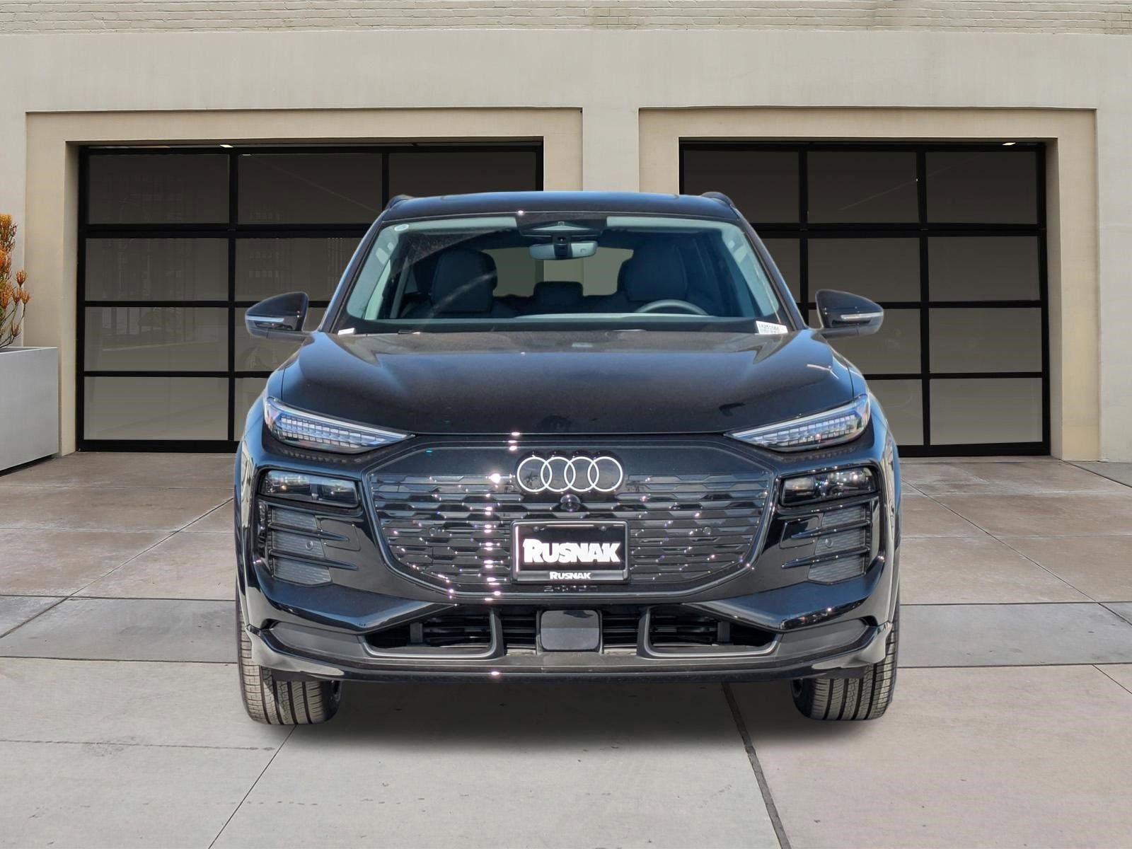 New 2025 Audi Q6 e-tron Premium Plus AWD/4WD image 2
