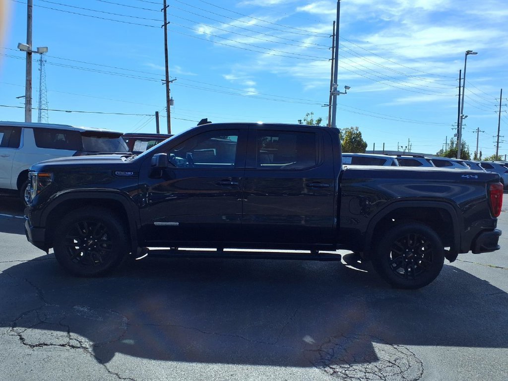 Used 2023 GMC Sierra 1500 Elevation AWD/4WD image 16