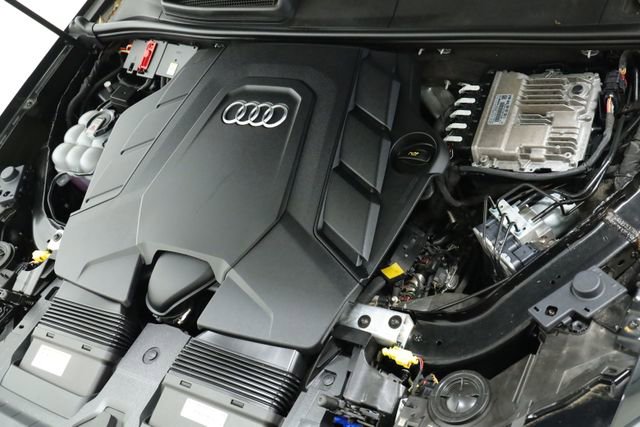 Used 2023 Audi Q7 3.0T Prestige AWD/4WD image 8