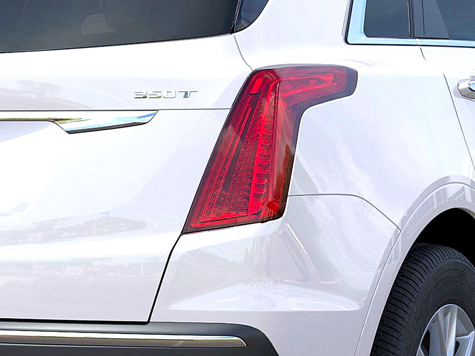 New 2025 Cadillac XT5 Luxury w/ LPO, Floor Liner Package image 11