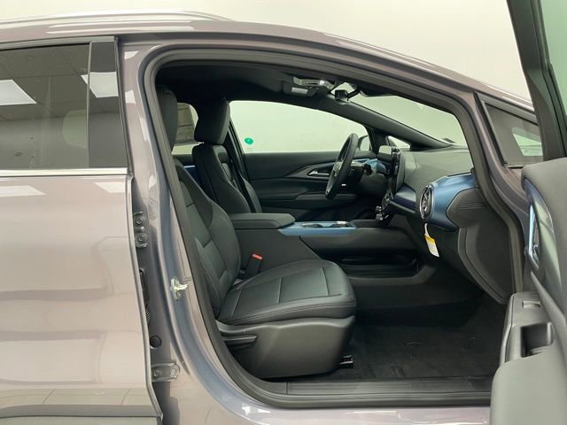 New 2026 Chevrolet Equinox EV LT image 14
