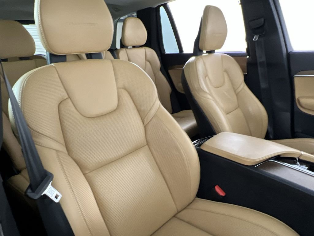 Used 2016 Volvo XC90 T6 Inscription w/ Protection Package Plus image 24