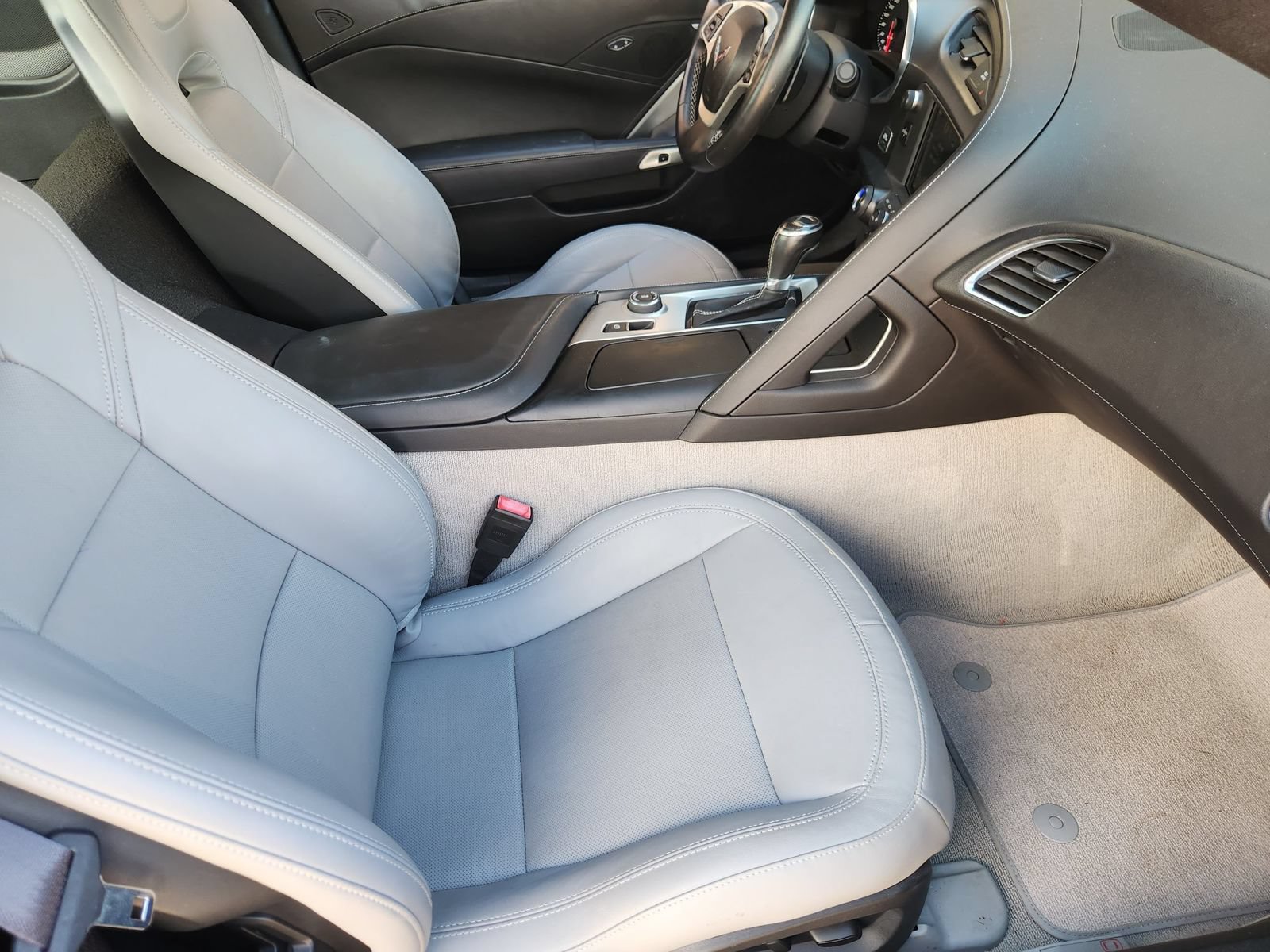 Used 2015 Chevrolet Corvette Stingray Coupe RWD image 15