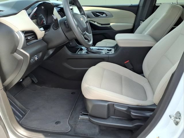 Used 2023 Chevrolet Traverse LS w/ Safety Package FWD image 16