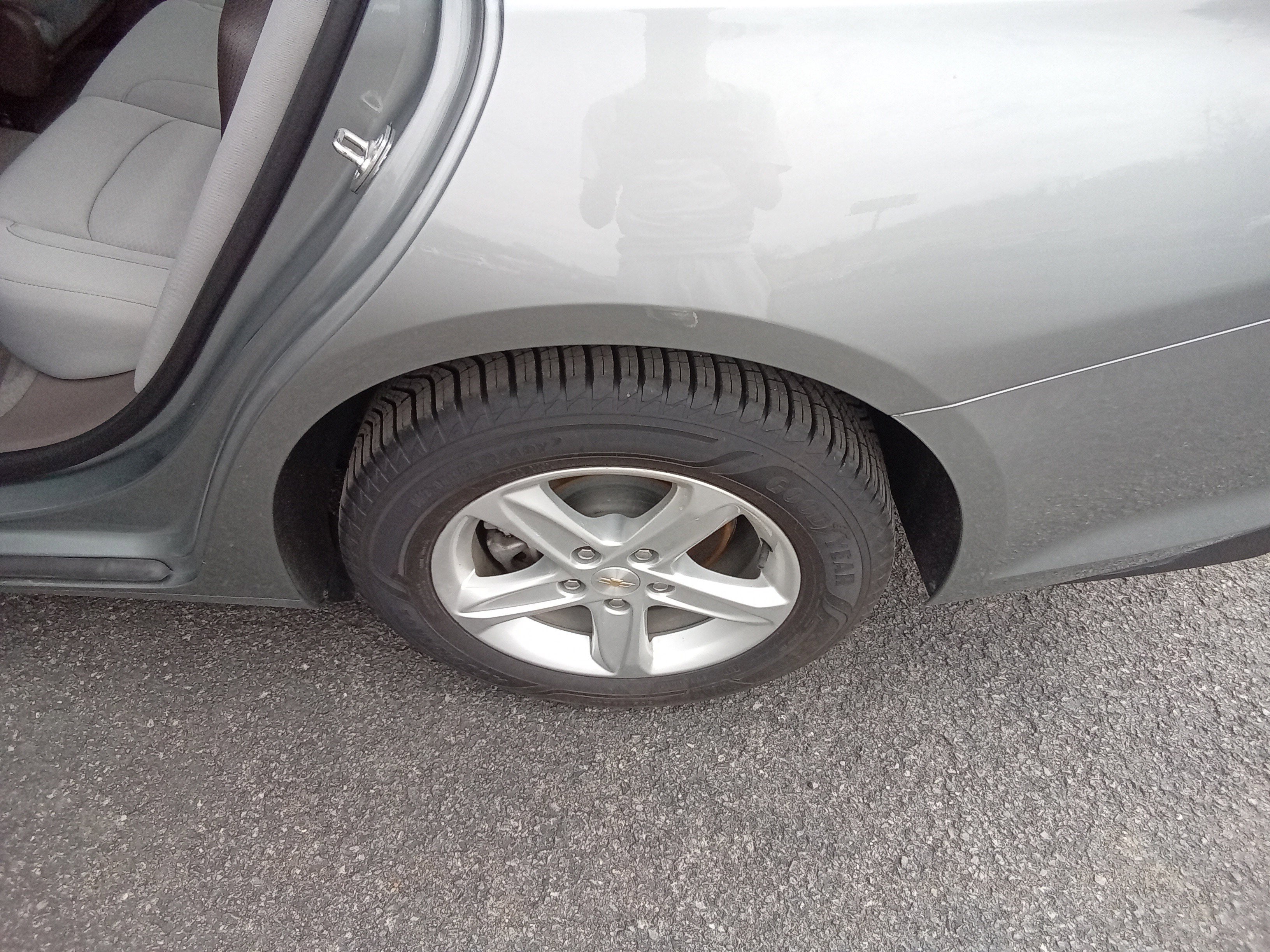 Used 2024 Chevrolet Malibu LS w/ Driver Confidence Package image 27