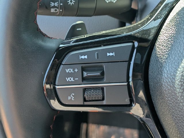 Used 2025 Honda Pilot Black Edition image 25