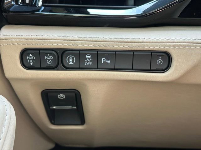 Used 2025 Acura MDX w/ Advance Package image 18