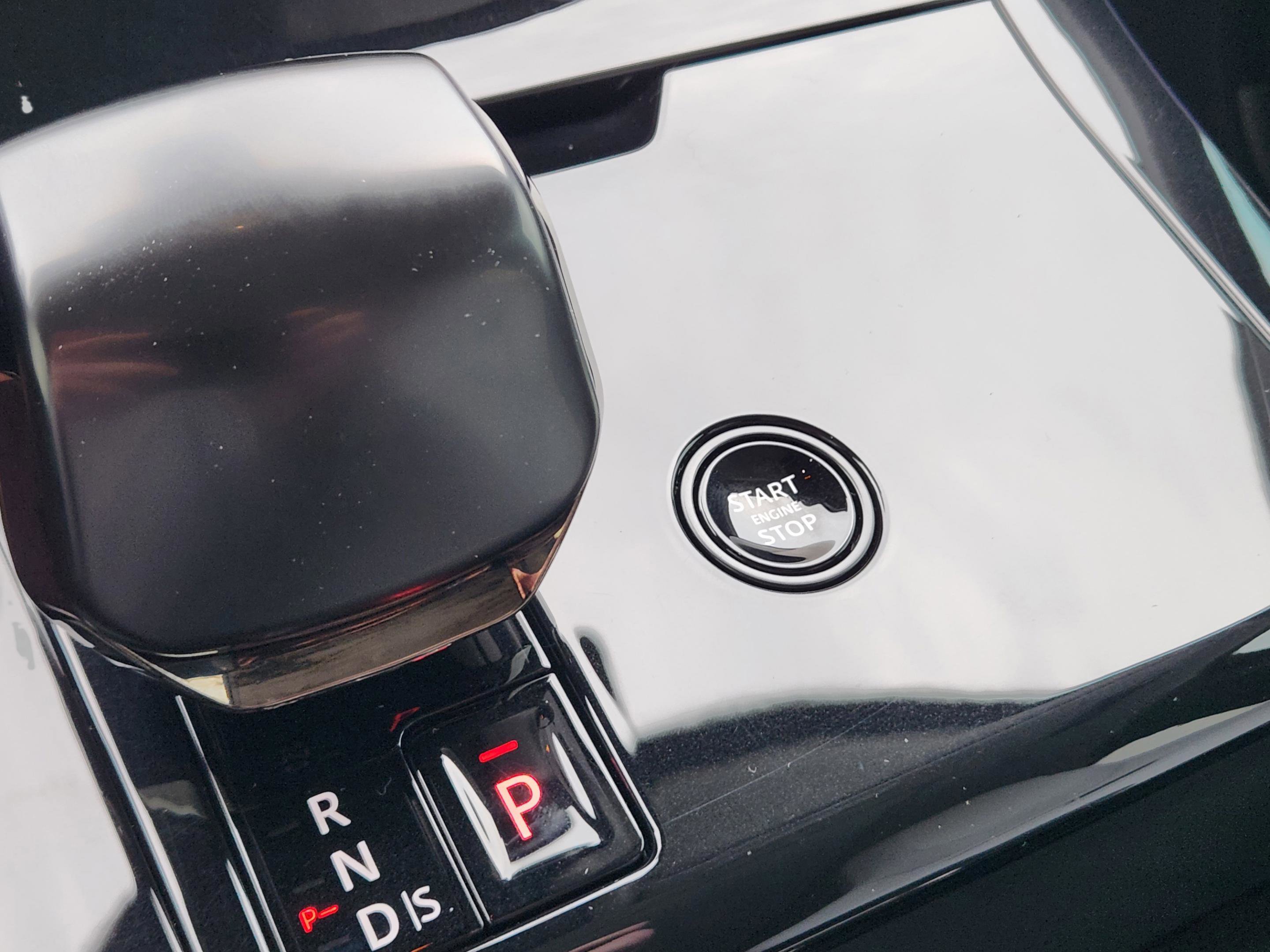 Certified 2024 Land Rover Range Rover Sport SV Edition One Carbon Bronze image 34