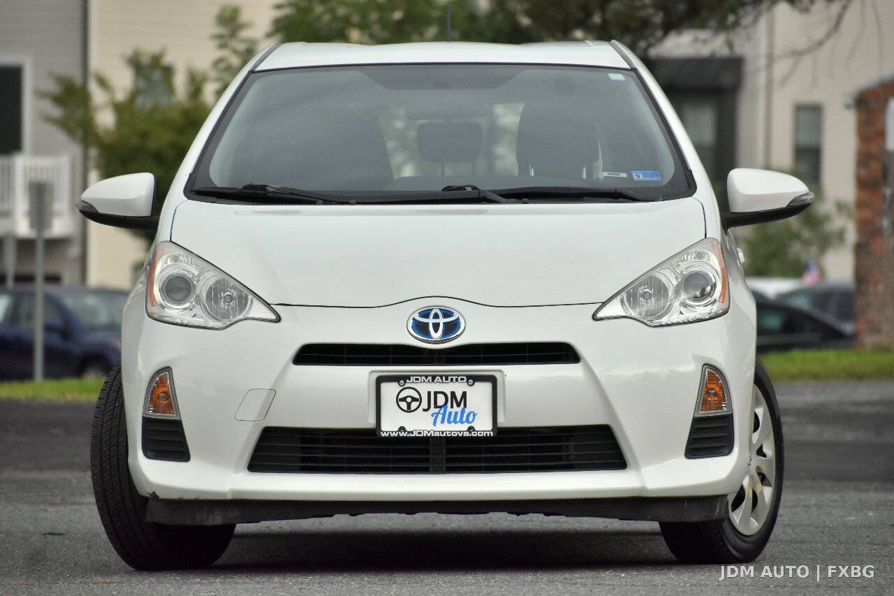 Used 2012 Toyota Prius C Three FWD image 3