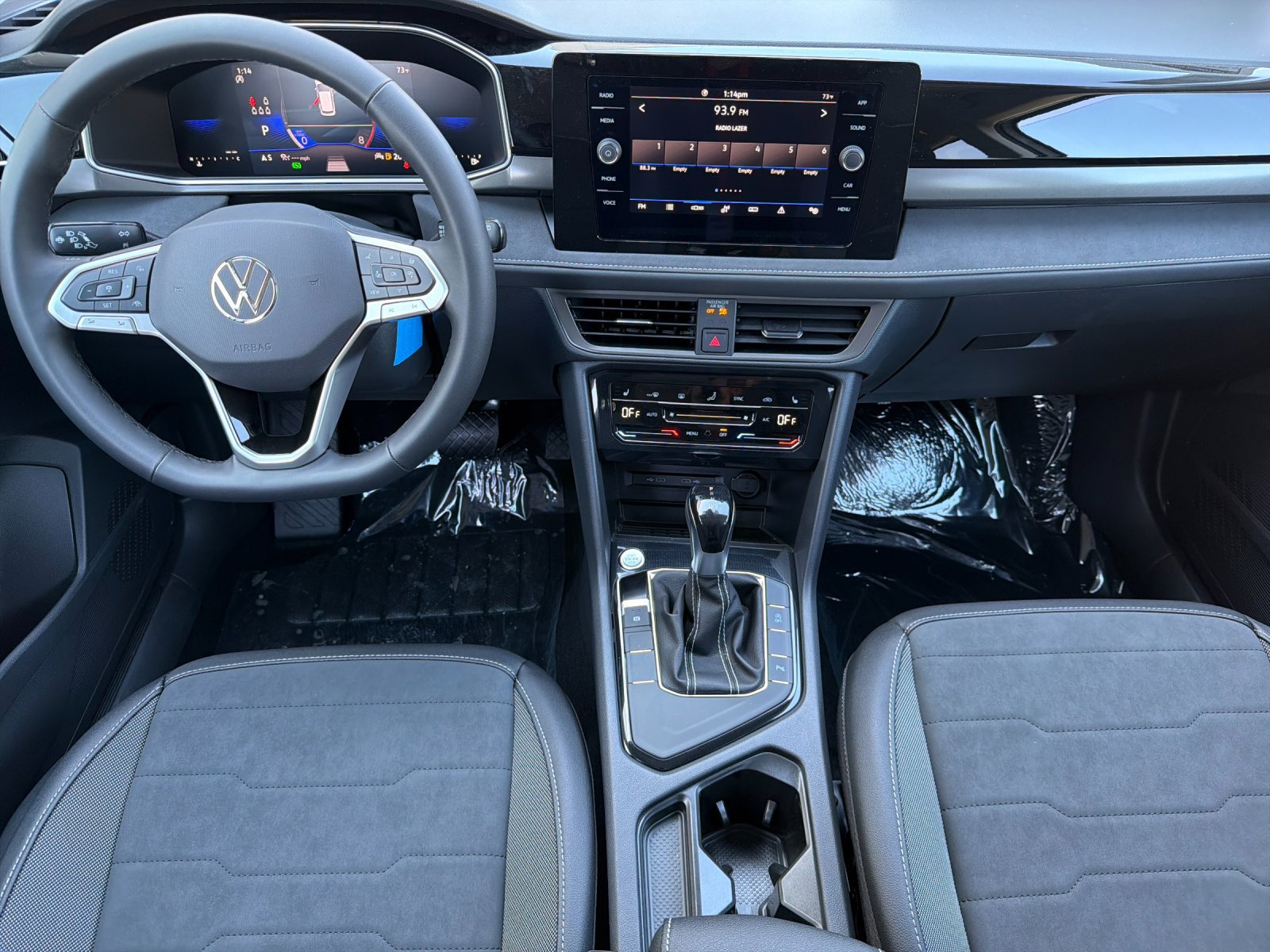 New 2027 Volkswagen Taos SE FWD image 13