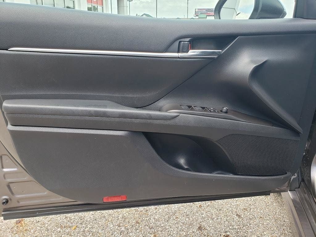 Certified 2024 Toyota Camry SE FWD image 17