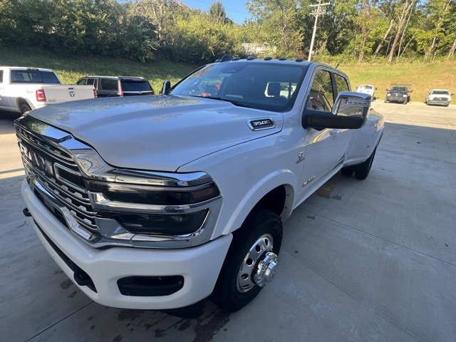 New 2026 RAM 3500 Limited image 8