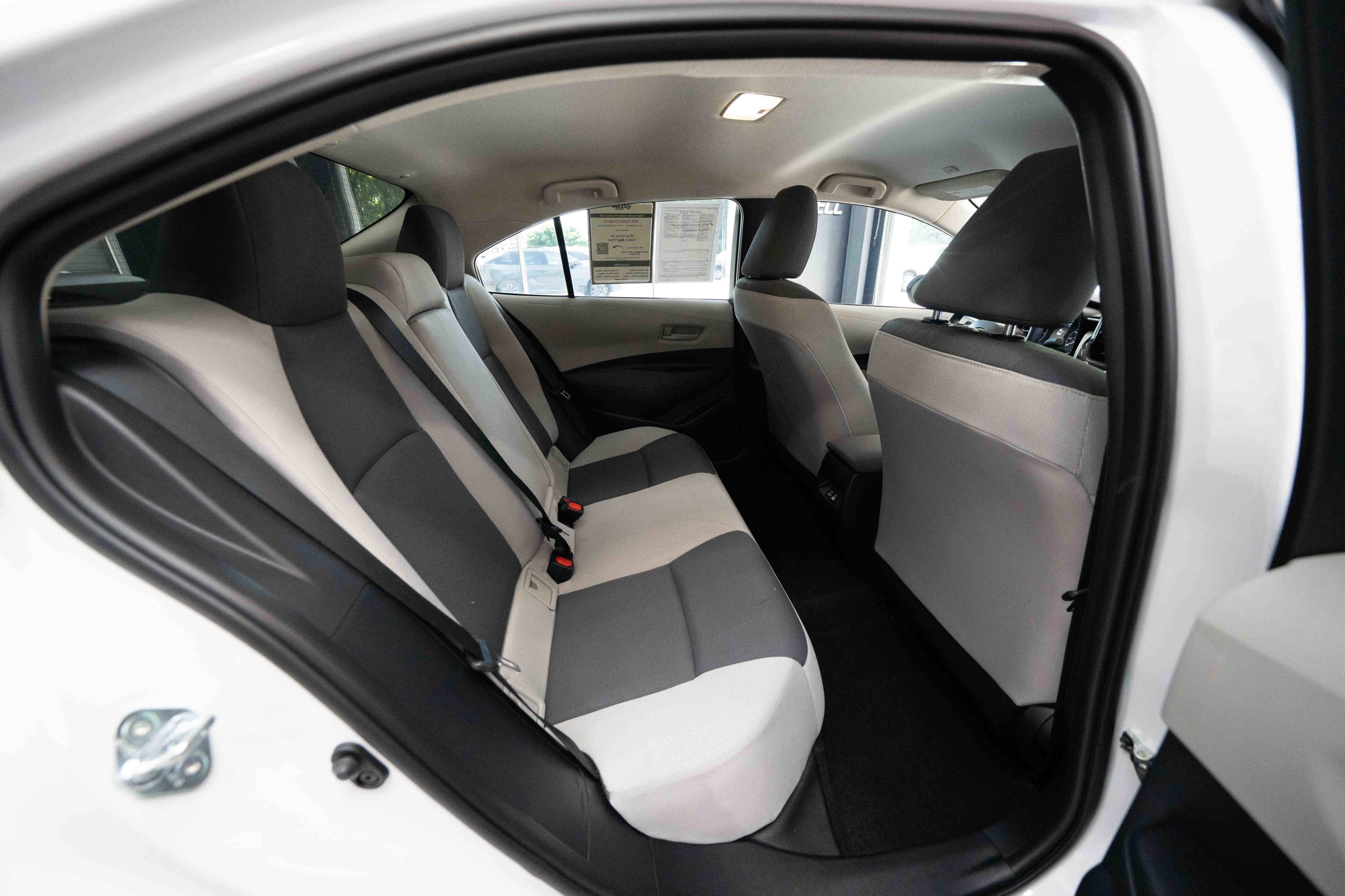 Used 2025 Toyota Corolla LE w/ LE Premium Package FWD image 24