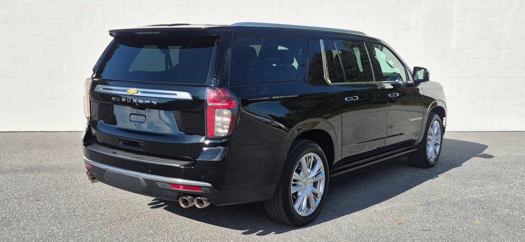 Used 2024 Chevrolet Suburban High Country AWD/4WD image 21