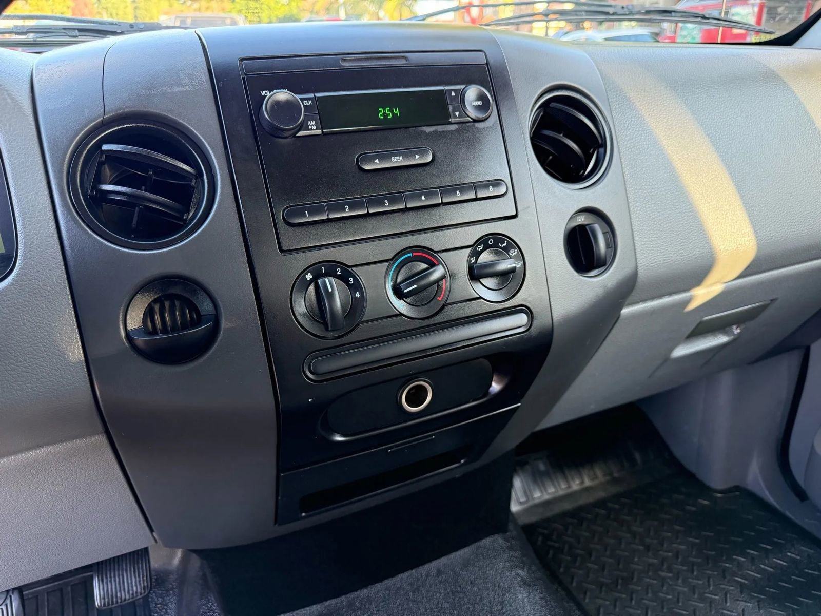 Used 2006 Ford F150 XL RWD image 17