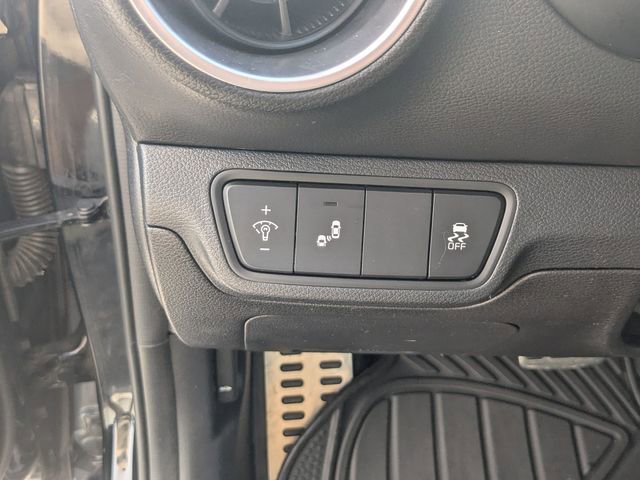 Used 2023 Kia Forte GT-Line image 11