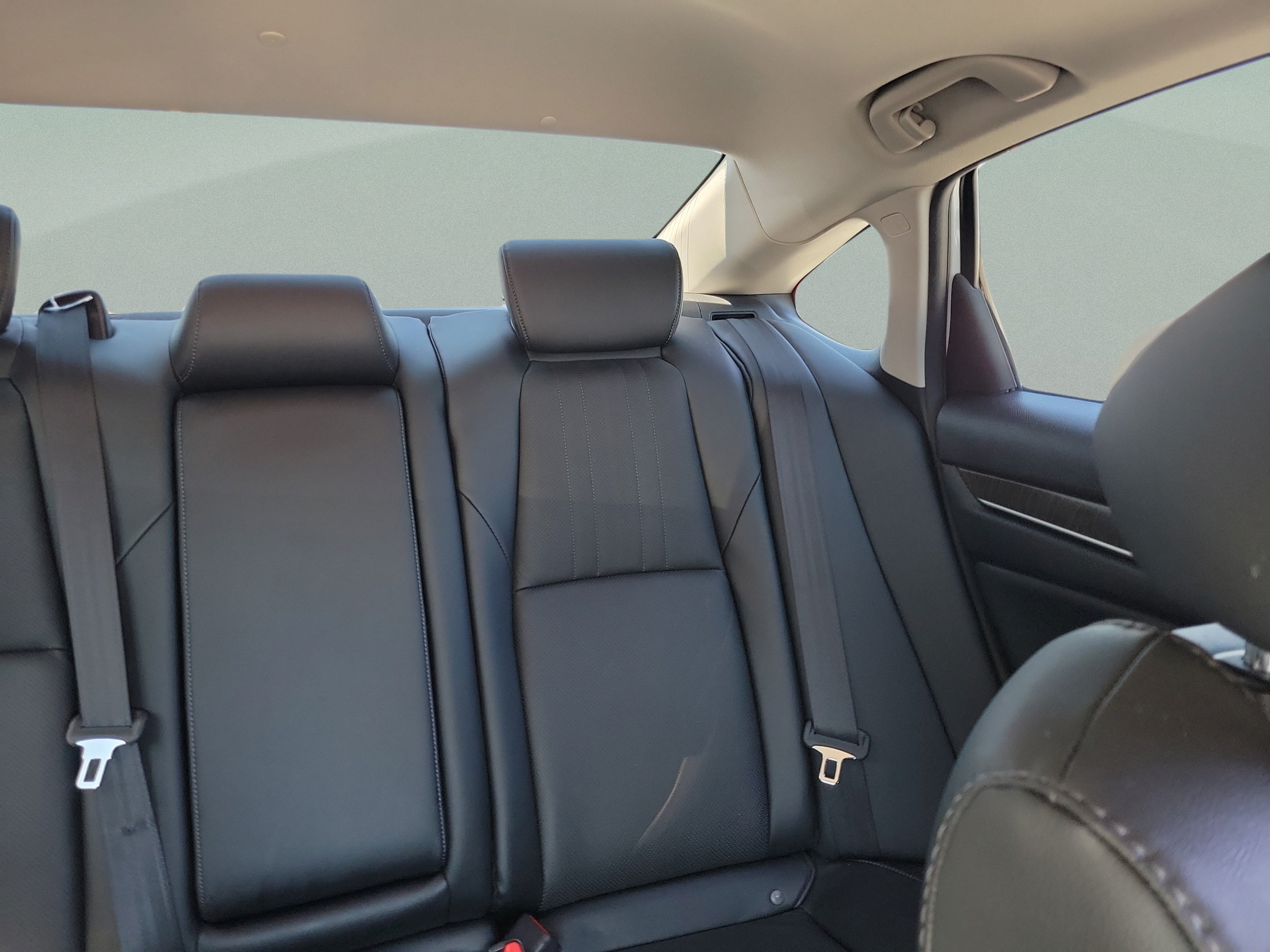 Used 2021 Honda Accord EX-L image 10