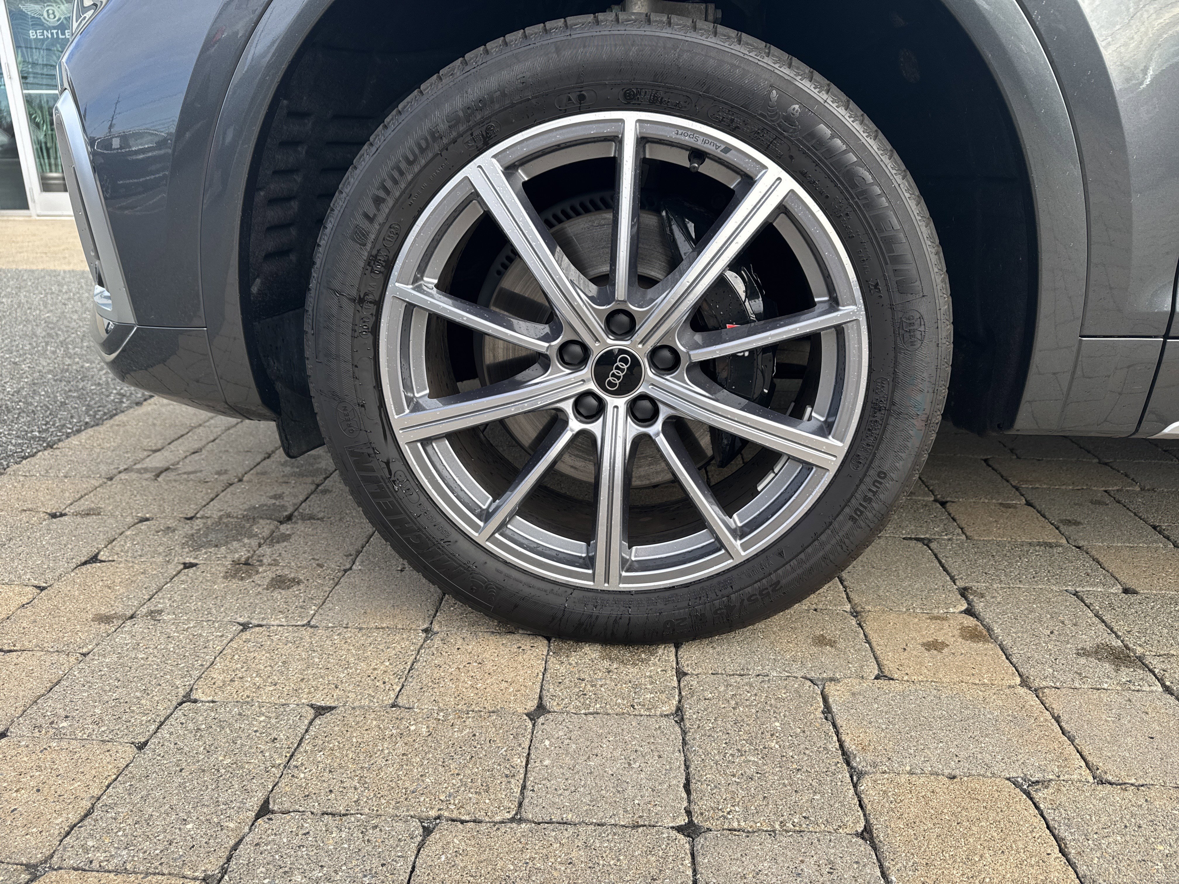 Used 2024 Audi SQ5 Premium Plus w/ Premium Plus Package image 6