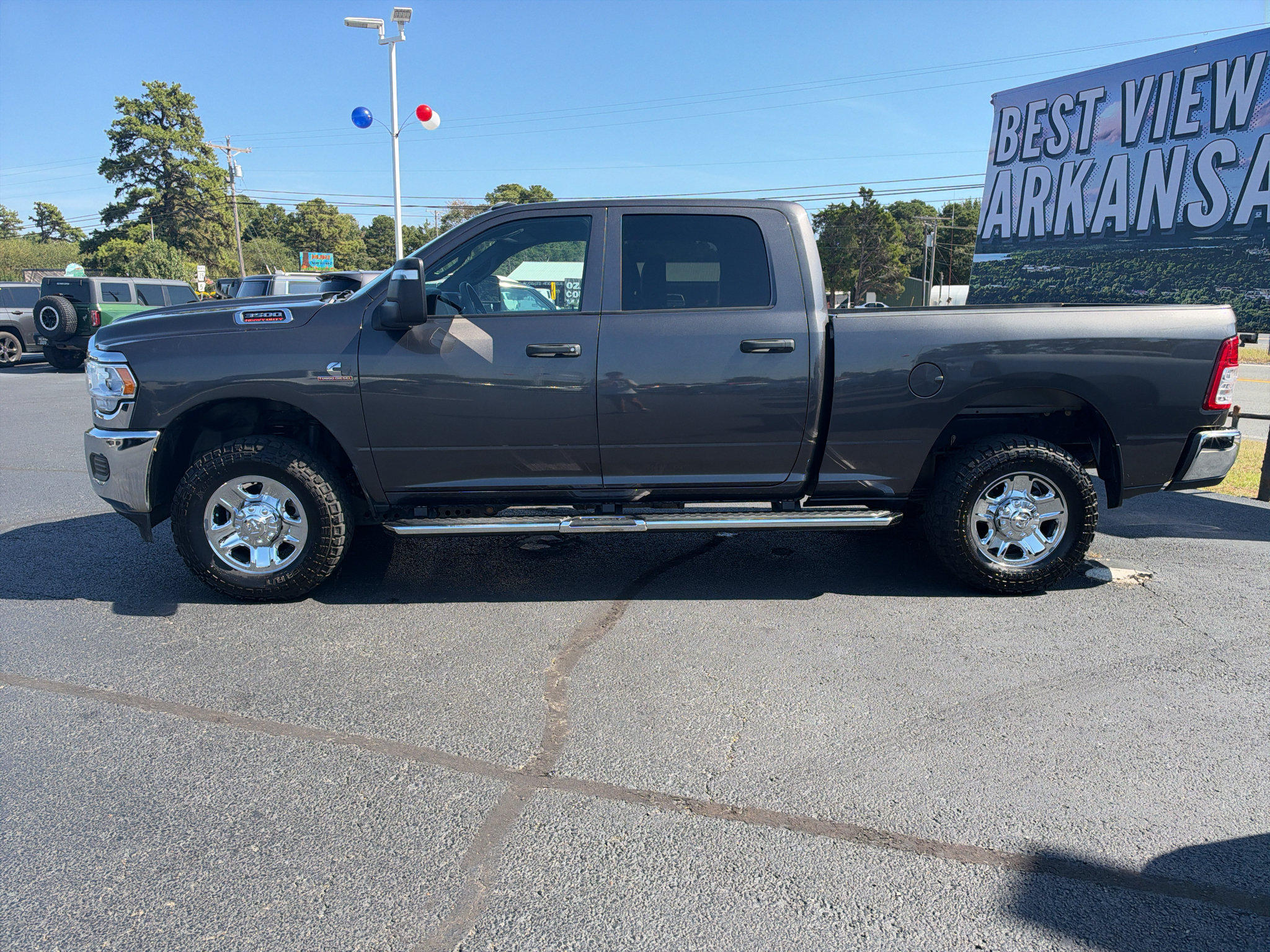 Used 2024 RAM 3500 Tradesman w/ Chrome Appearance Group AWD/4WD image 7