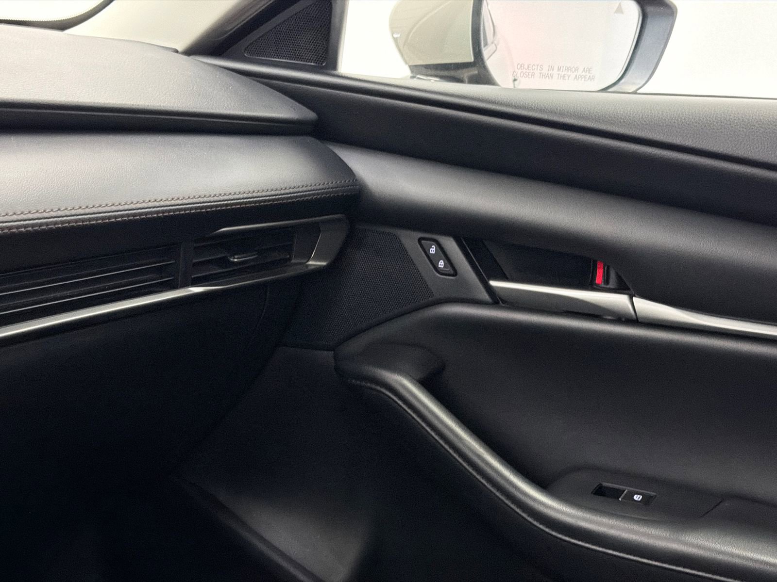 Used 2023 MAZDA MAZDA3 s image 27