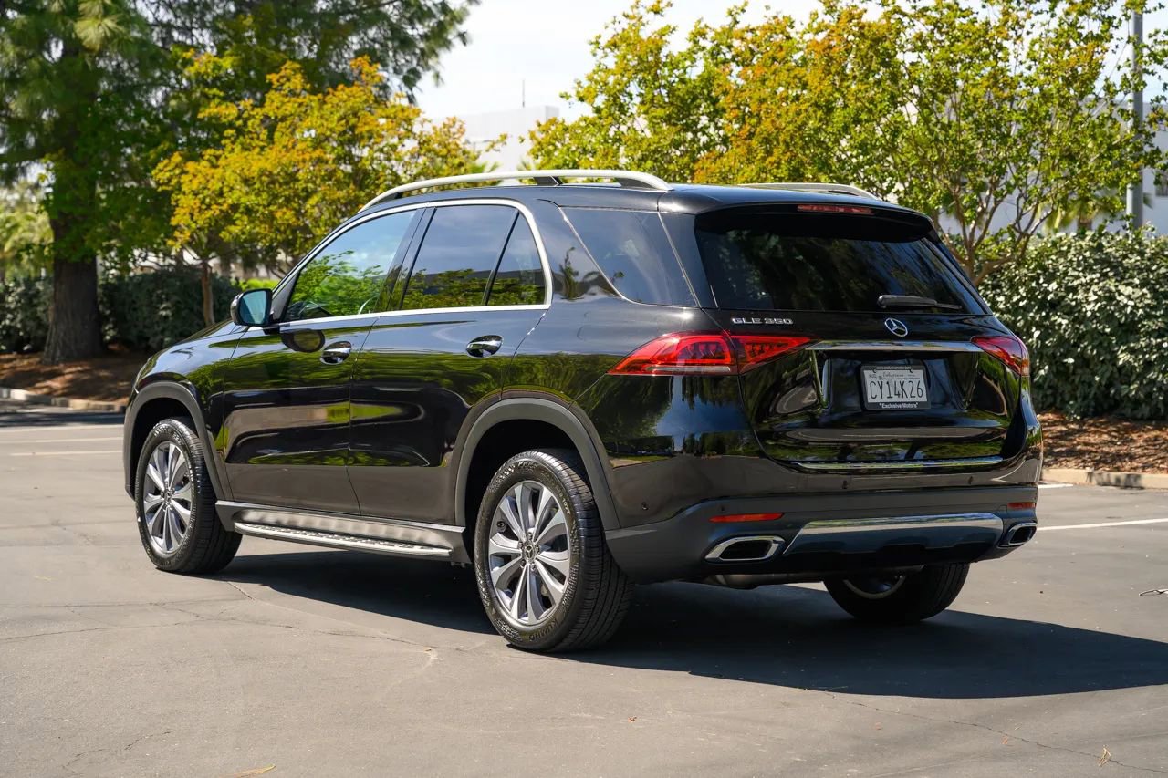 Used 2021 Mercedes-Benz GLE 350 w/ Premium Package image 11