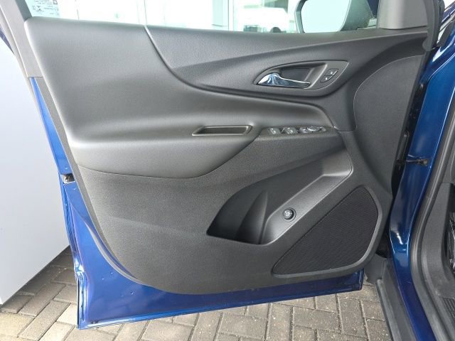 Used 2023 Chevrolet Equinox LT image 19