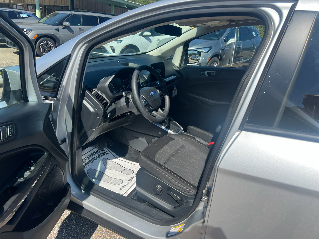 Used 2021 Ford EcoSport SE image 9