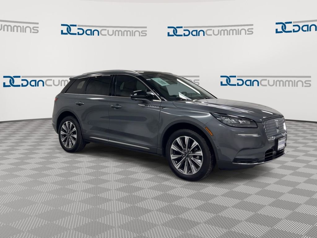 Used 2022 Lincoln Corsair Reserve w/ Equipment Group 201A image 2